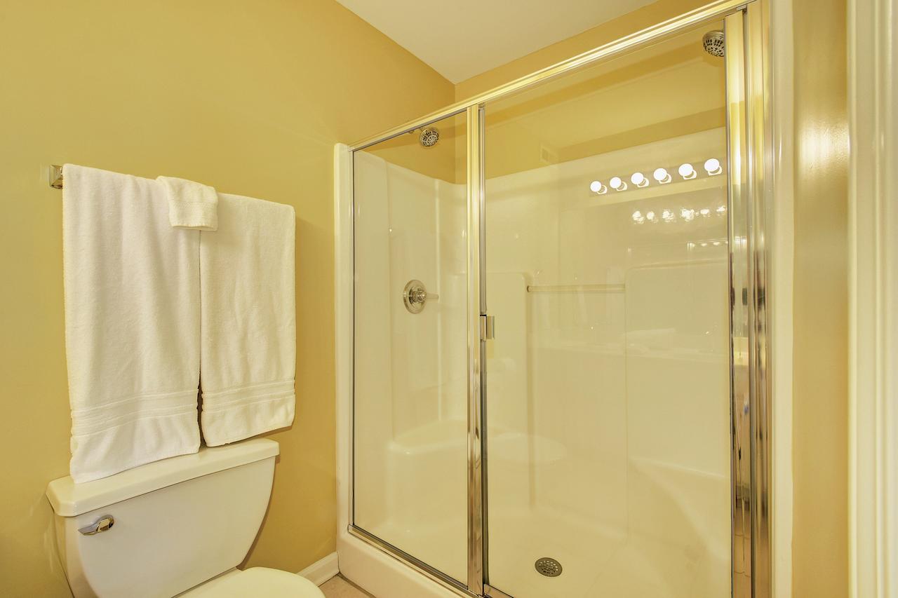 Restaurant Row Townhouse 2 King Bedrooms Louisville Eksteriør billede