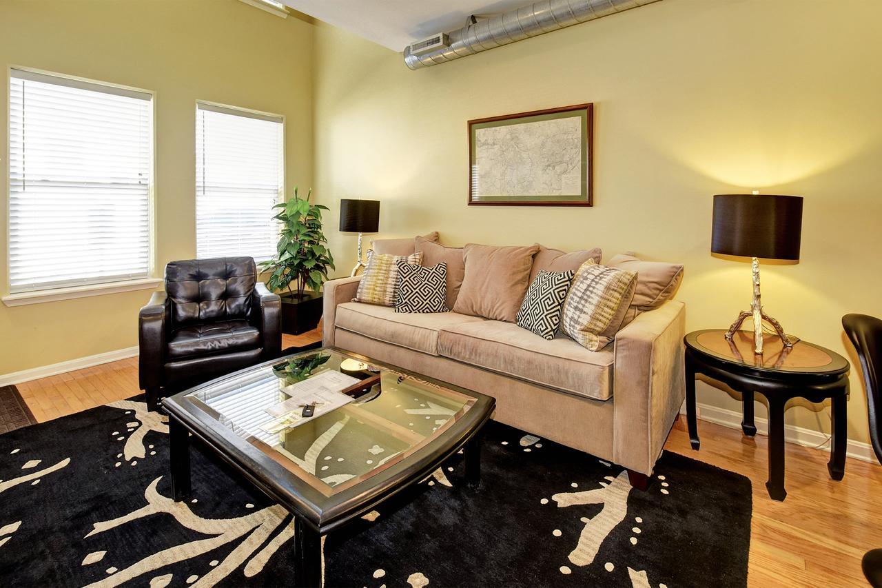 Restaurant Row Townhouse 2 King Bedrooms Louisville Eksteriør billede